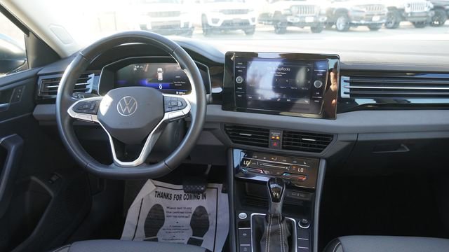 Used 2025 Volkswagen Jetta SE image 13