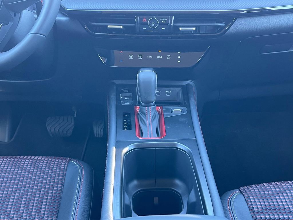 New 2026 Nissan Kicks SR image 3