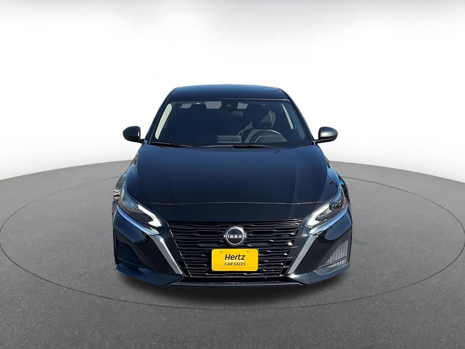 Used 2025 Nissan Altima 2.5 SV FWD image 4