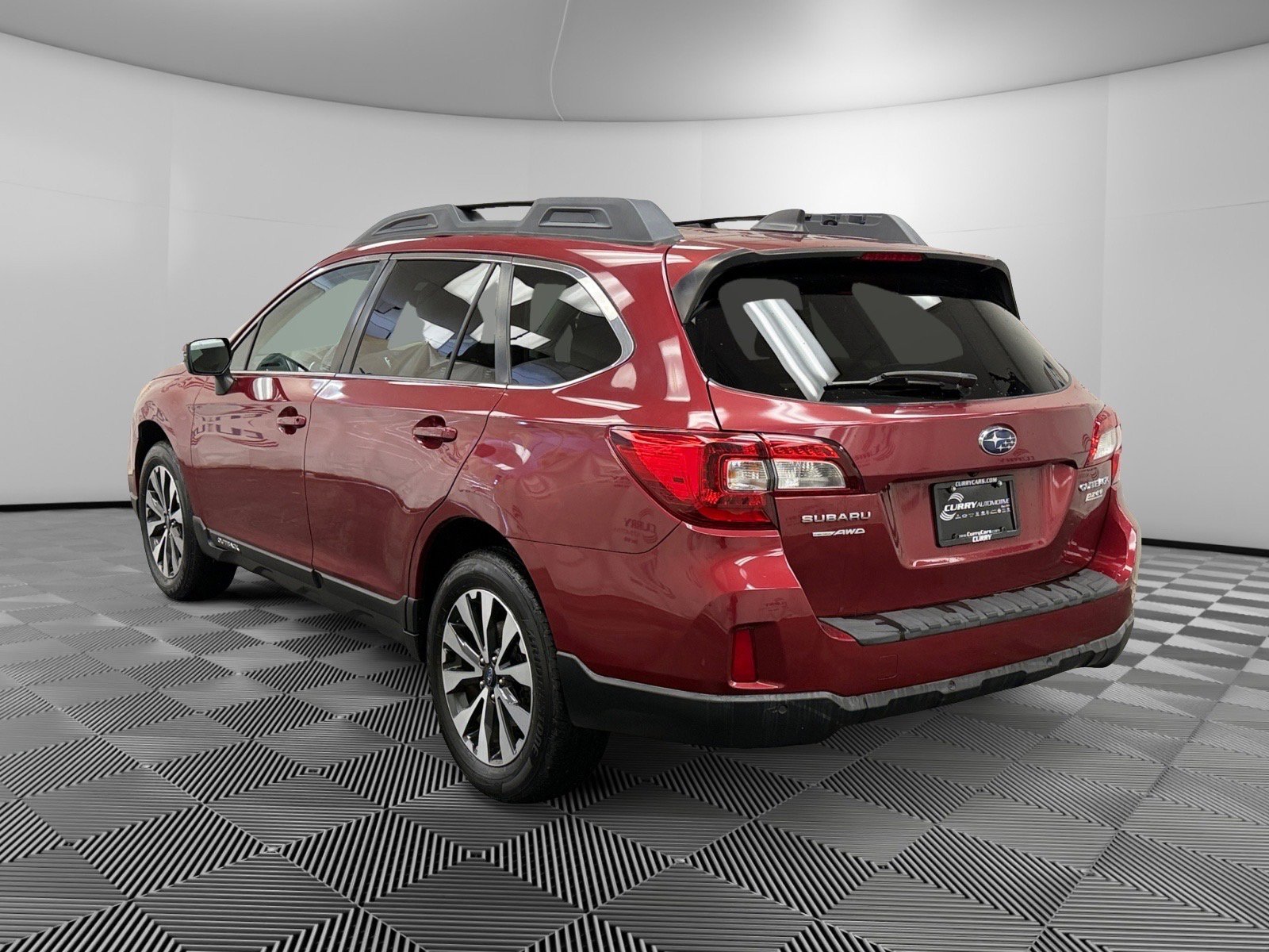 Used 2017 Subaru Outback 2.5i Limited image 3
