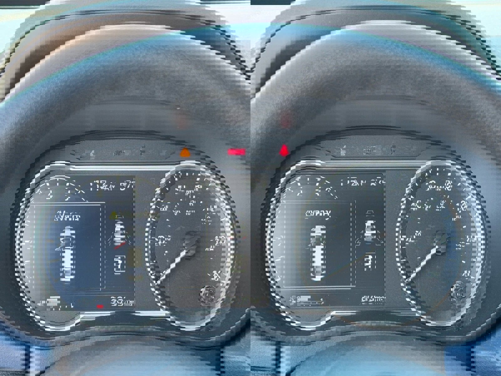 Used 2025 Nissan Versa SV image 21