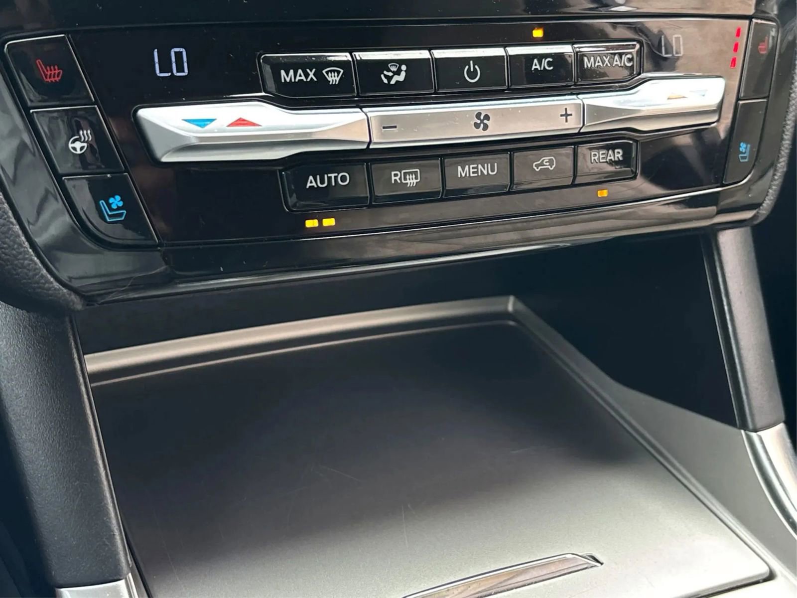 Used 2021 Ford Explorer Limited image 38