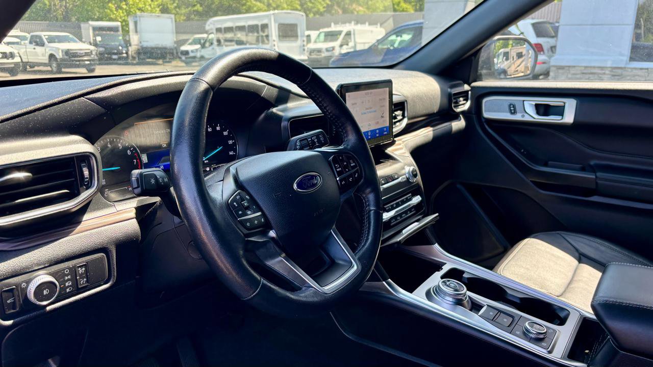 Used 2020 Ford Explorer Limited AWD/4WD image 19
