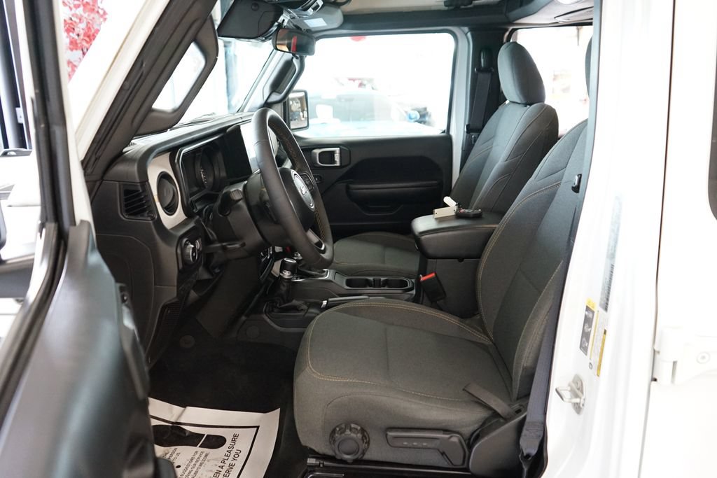 Used 2024 Jeep Wrangler Unlimited Sport AWD/4WD image 26