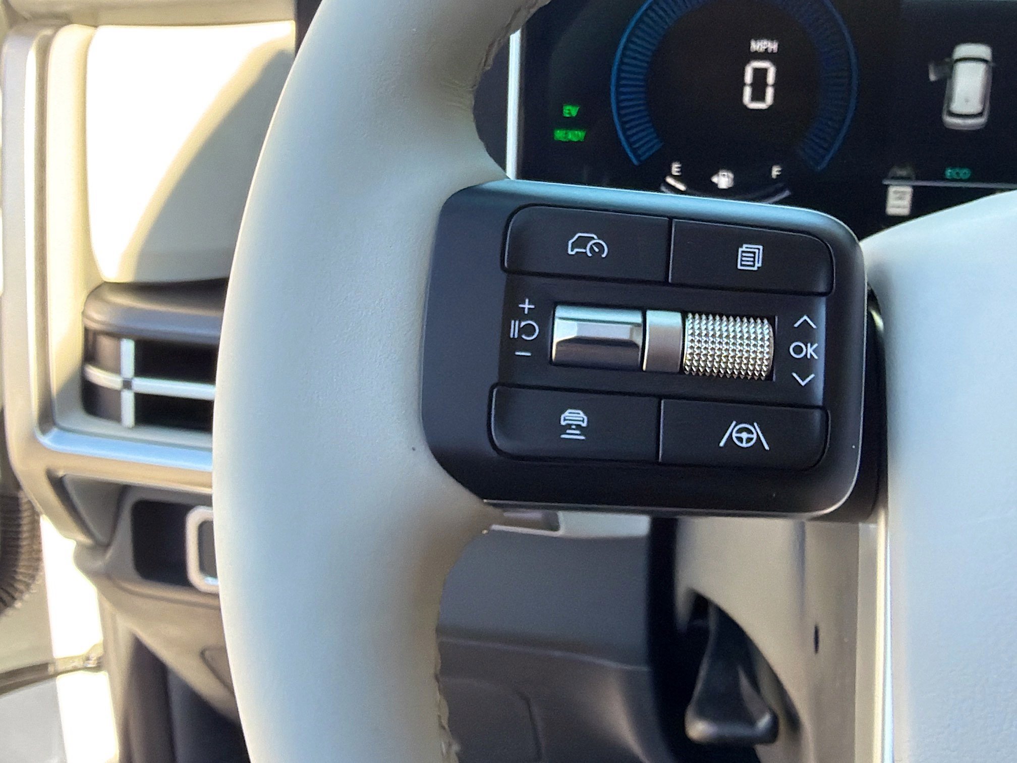 New 2026 Hyundai Santa Fe SE image 36