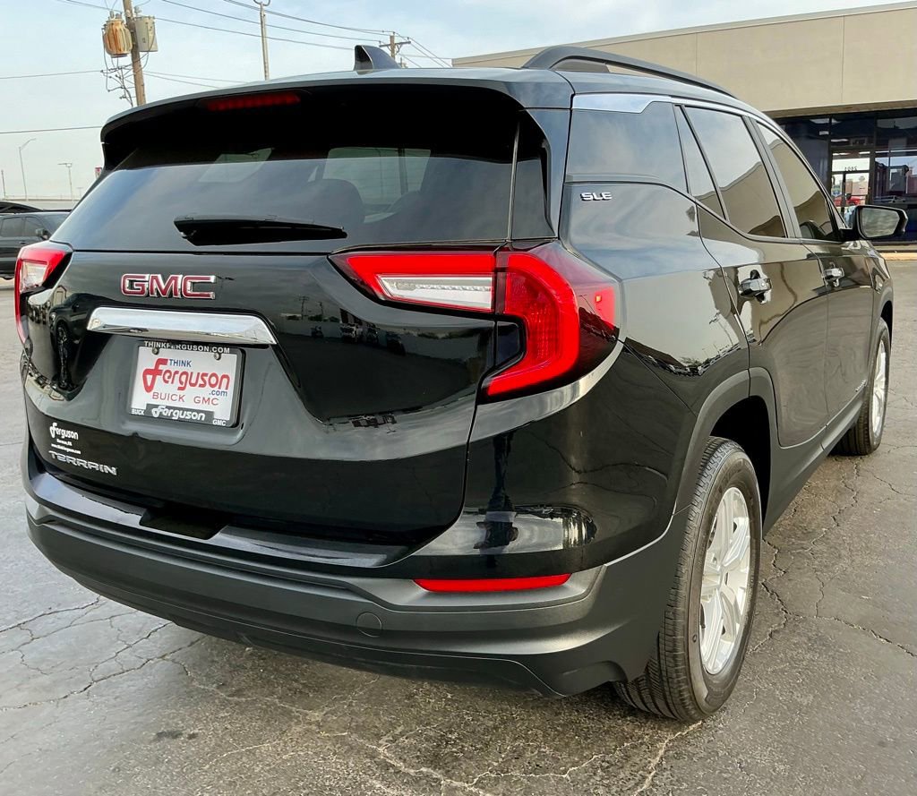 Used 2024 GMC Terrain SLE w/ Driver Convenience Package image 20