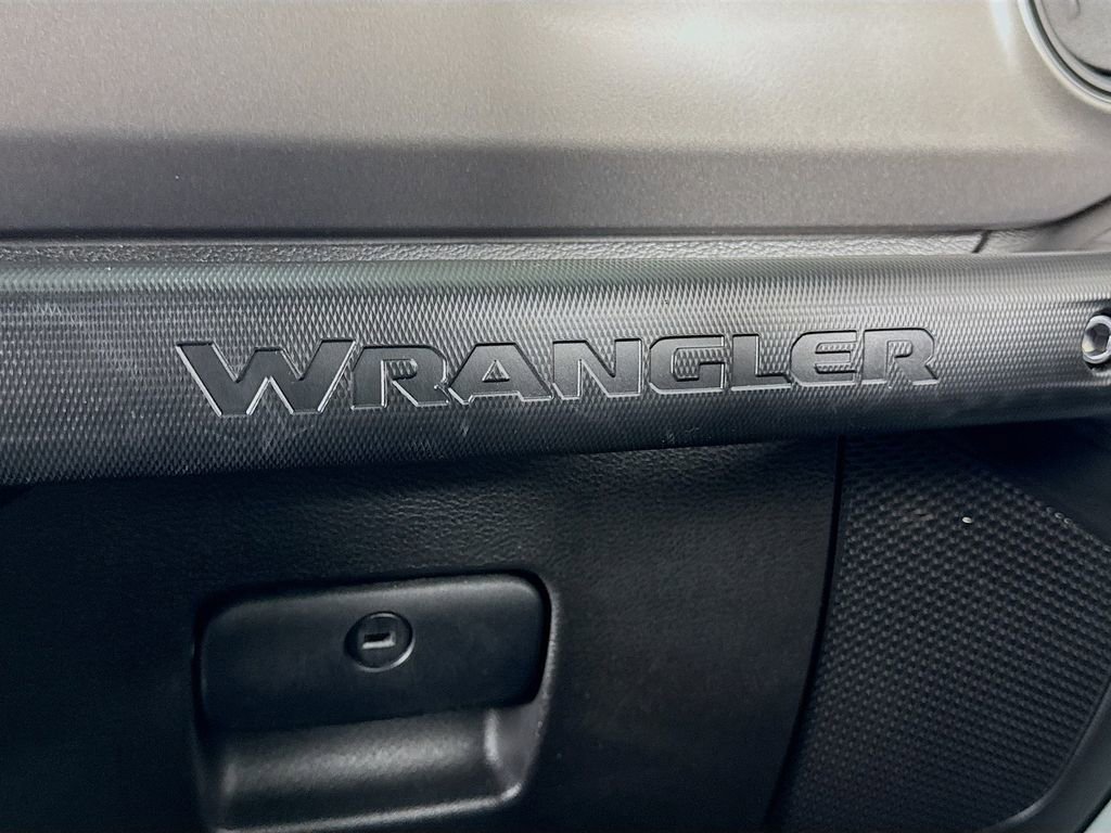 Used 2023 Jeep Wrangler Unlimited w/ Safety Group AWD/4WD image 20