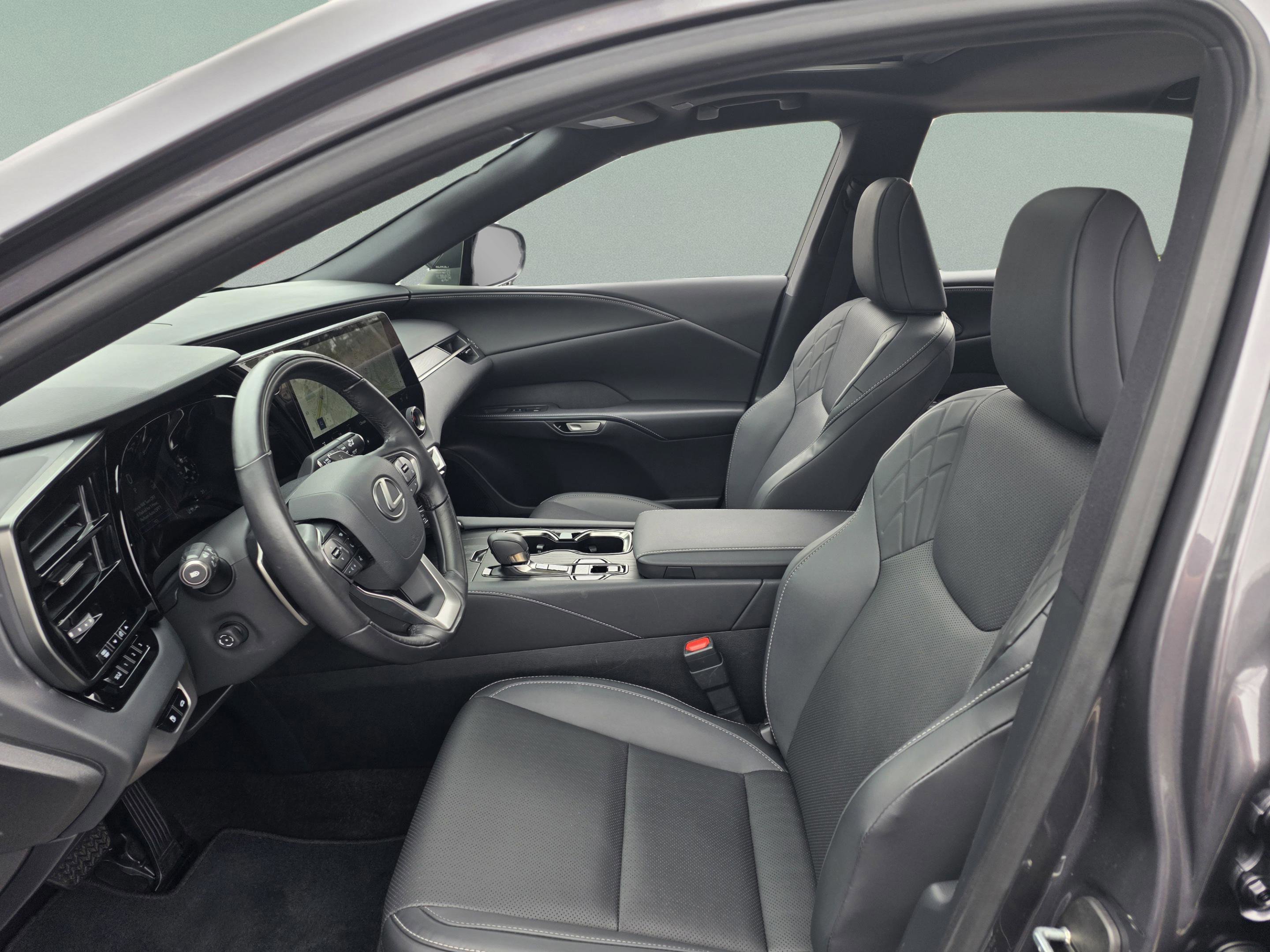 Certified 2025 Lexus RX 350 Premium w/ Accessory Package (Z1) image 16