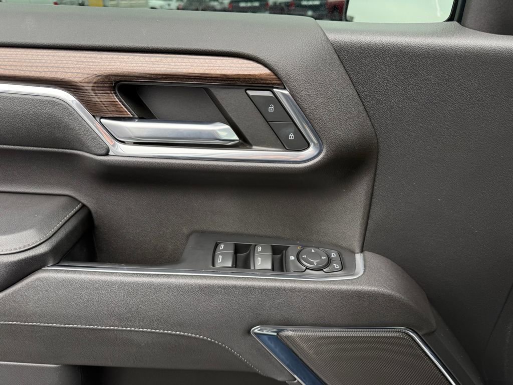 Used 2023 Chevrolet Silverado 1500 RST w/ Redline Edition image 21