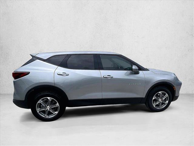 Used 2023 Chevrolet Blazer LT FWD image 5