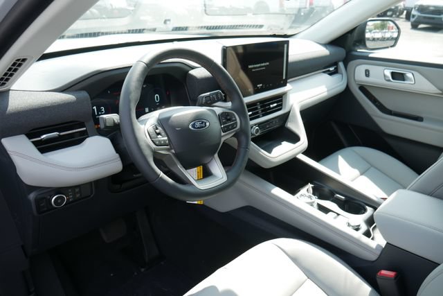 New 2026 Ford Explorer Active w/ Active Comfort Package AWD/4WD image 17