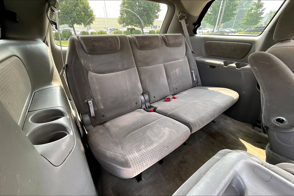 Used 2008 Toyota Sienna LE FWD image 32