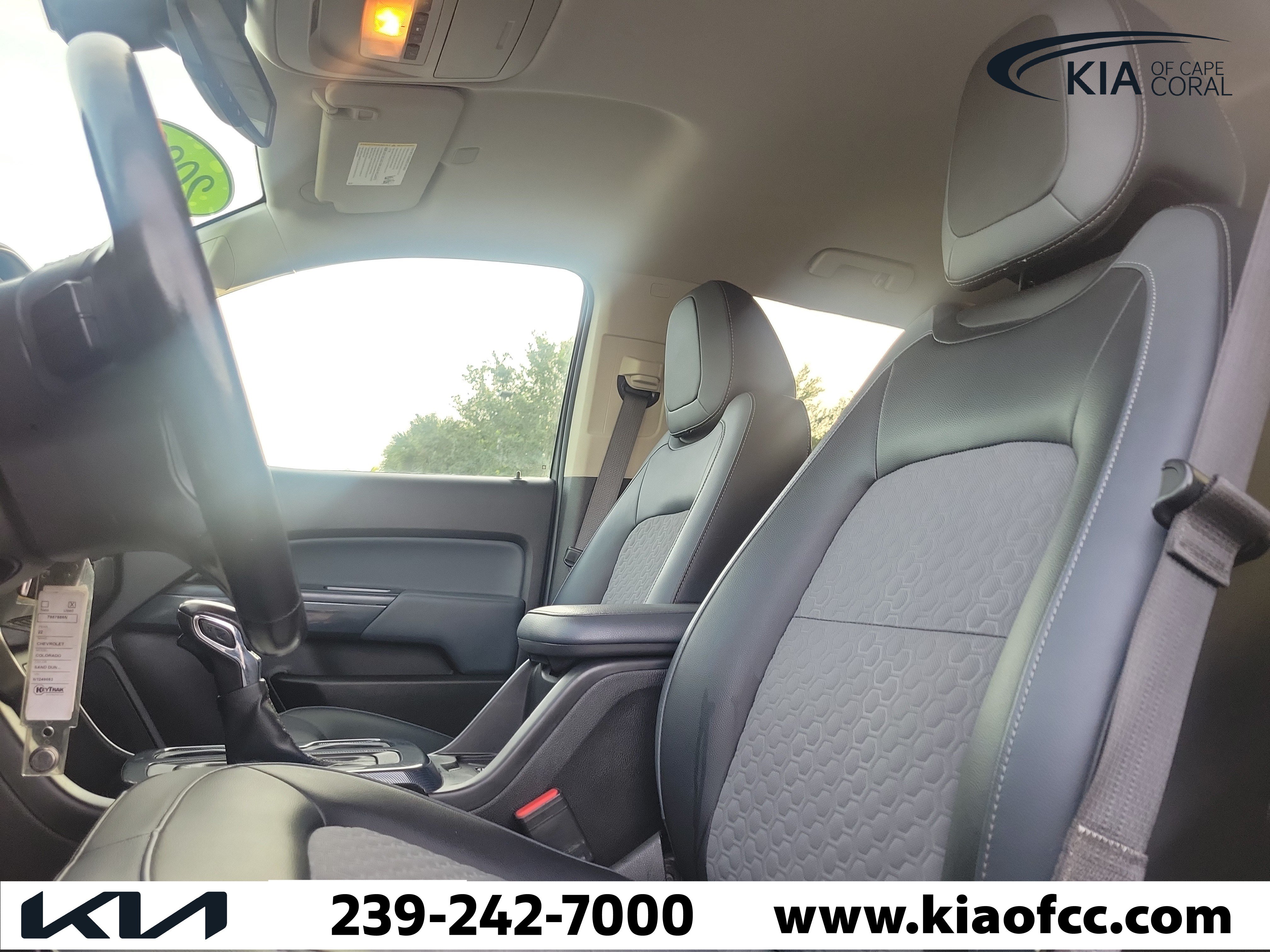 Used 2022 Chevrolet Colorado Z71 AWD/4WD image 28