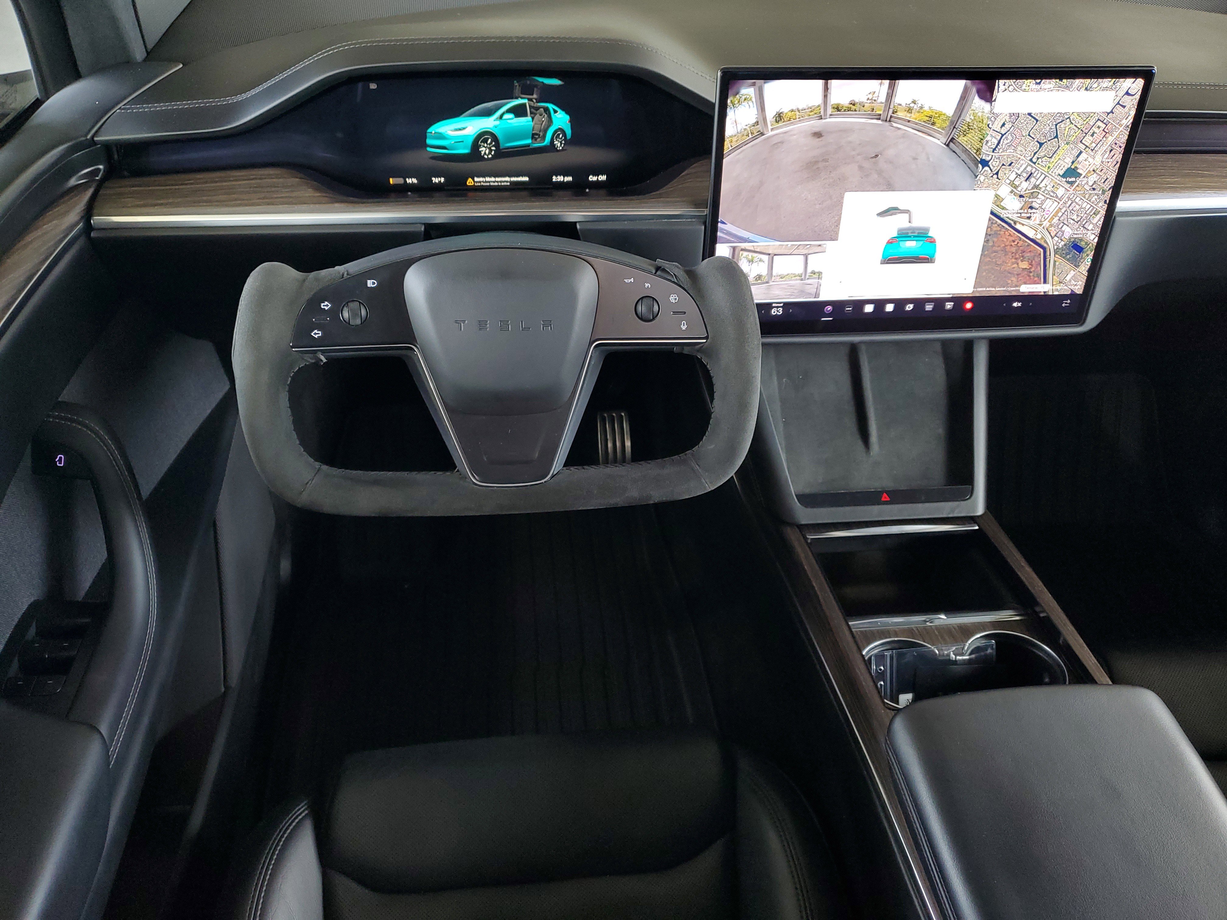 Used 2022 Tesla Model X image 11