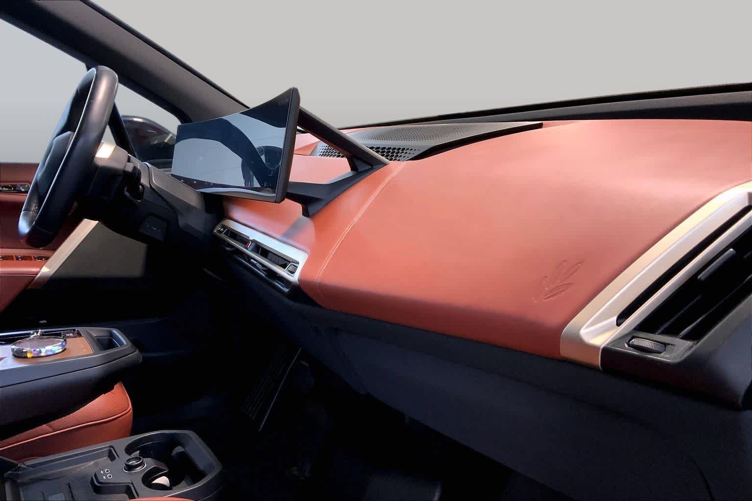 Used 2024 BMW iX M60 AWD/4WD image 18