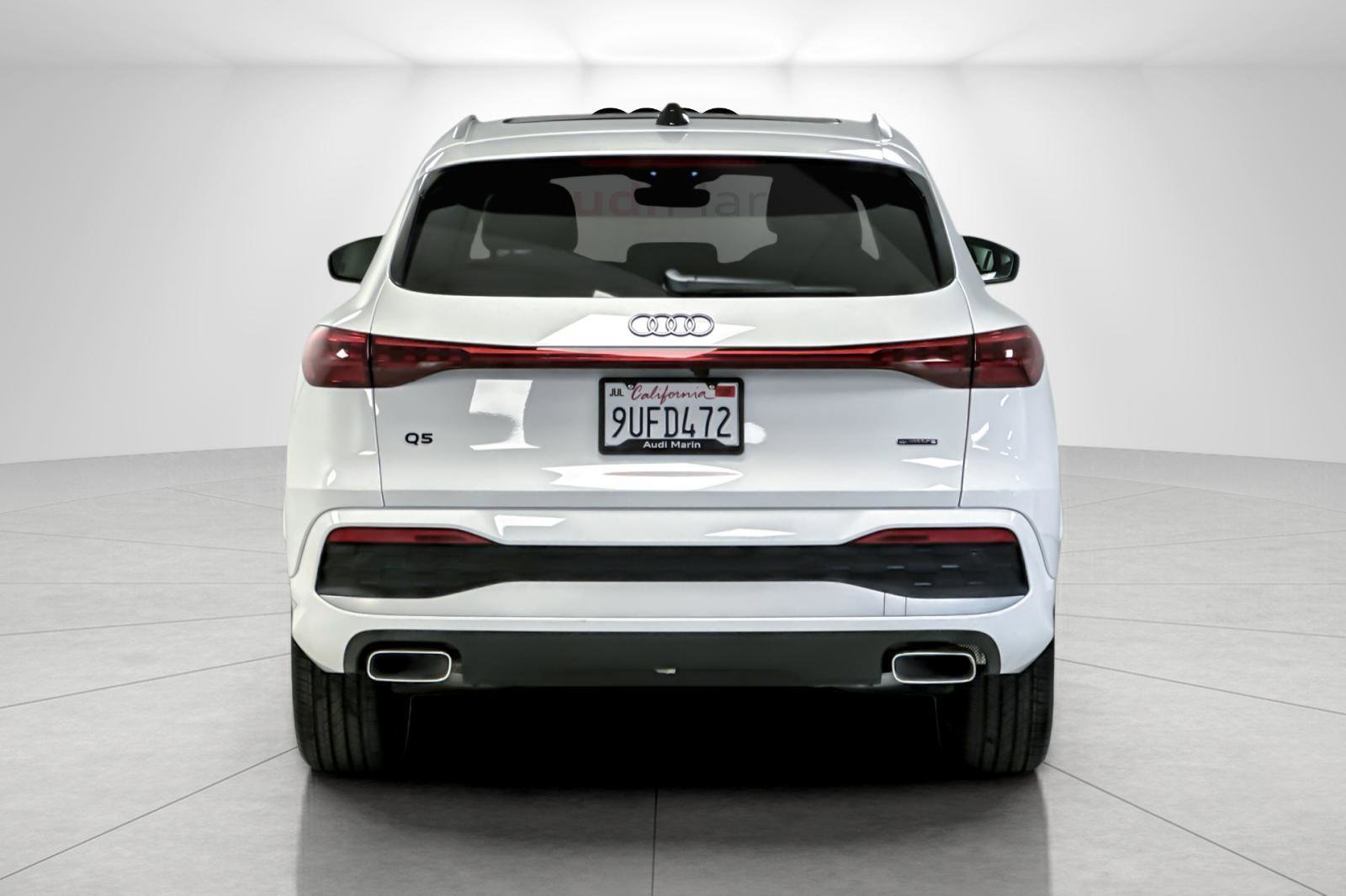 Used 2025 Audi Q5 Premium w/ 19" Wheel Package image 4