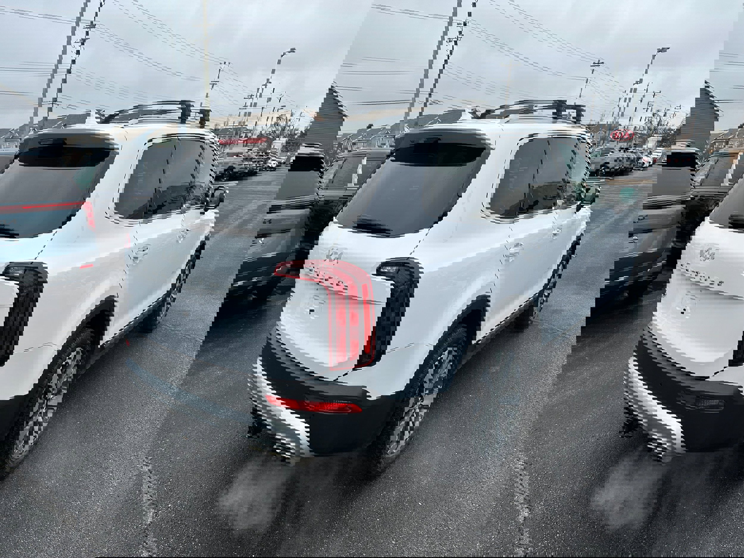 Used 2022 Kia Telluride S image 5