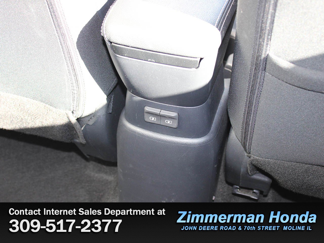 Used 2022 Nissan Kicks S image 9