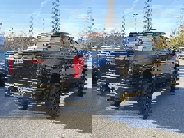 Used 2022 GMC Sierra 1500 AT4X image 3