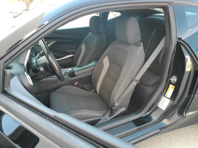 Used 2017 Chevrolet Camaro LT w/ Technology Package RWD image 14