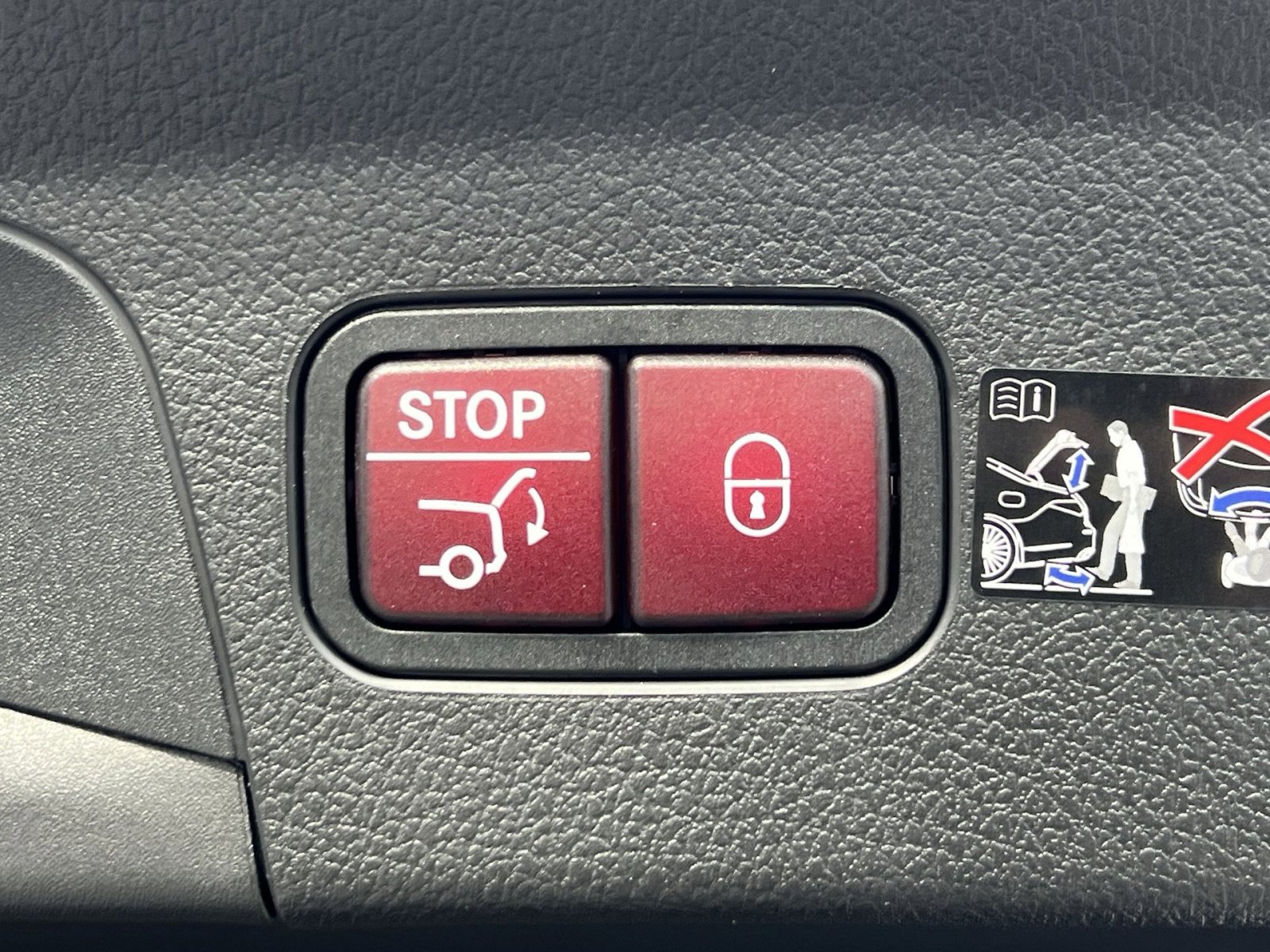 Used 2026 Mercedes-Benz GLE 53 AMG 4MATIC Coupe image 25