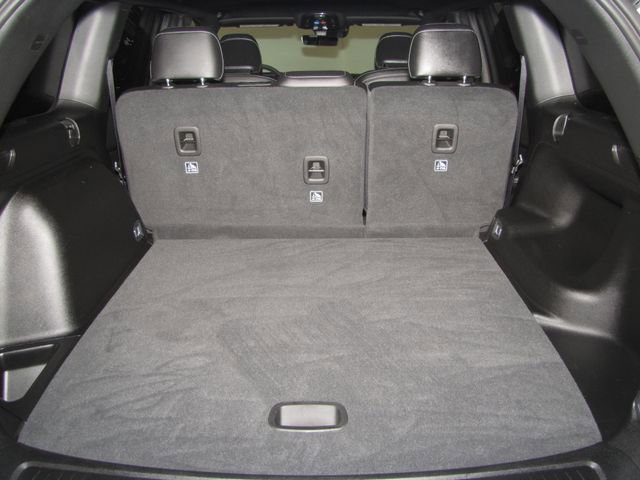 Used 2025 Jeep Grand Cherokee Altitude AWD/4WD image 18