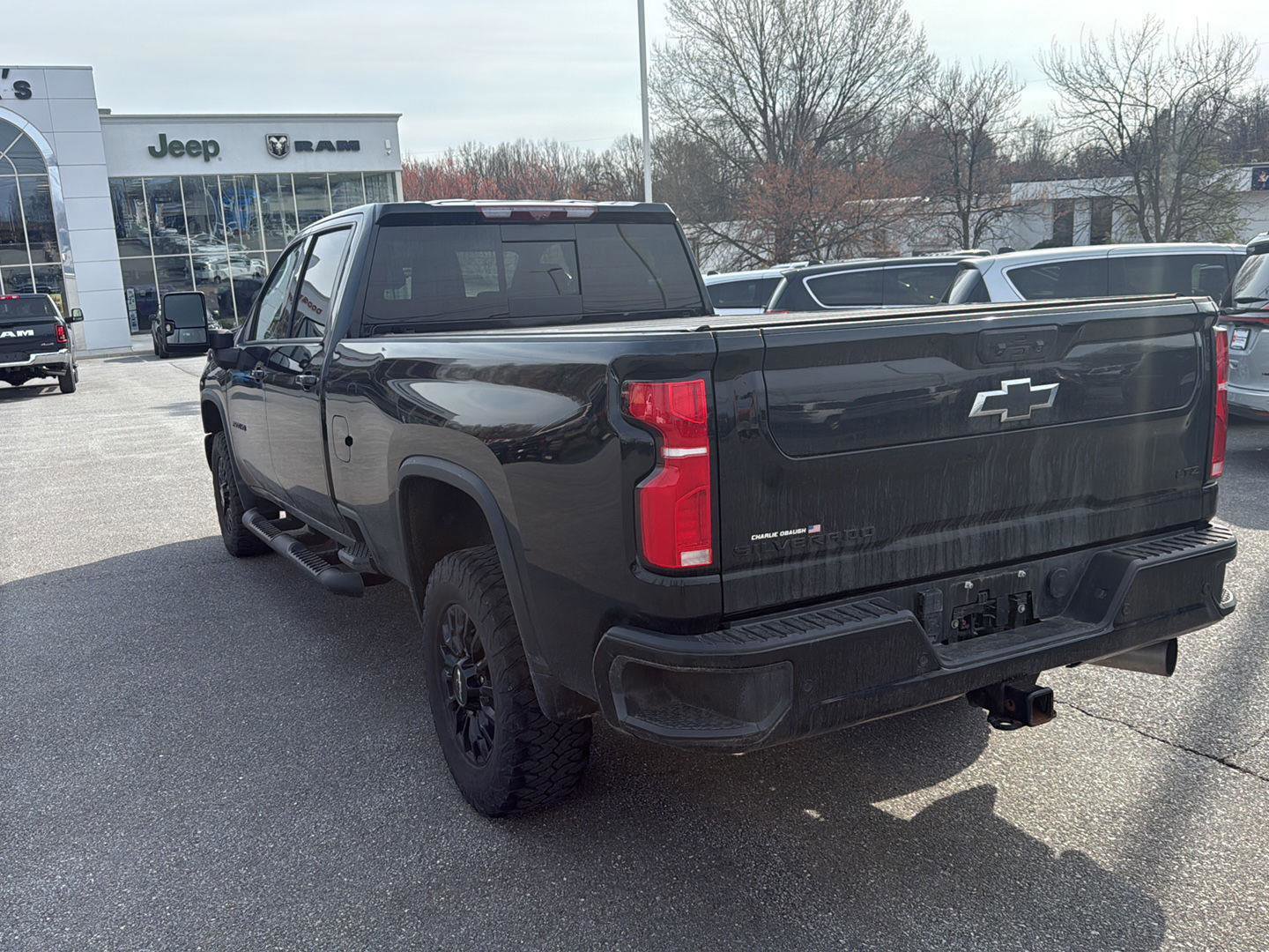 Used 2024 Chevrolet Silverado 2500 LTZ w/ LTZ Plus Package image 7