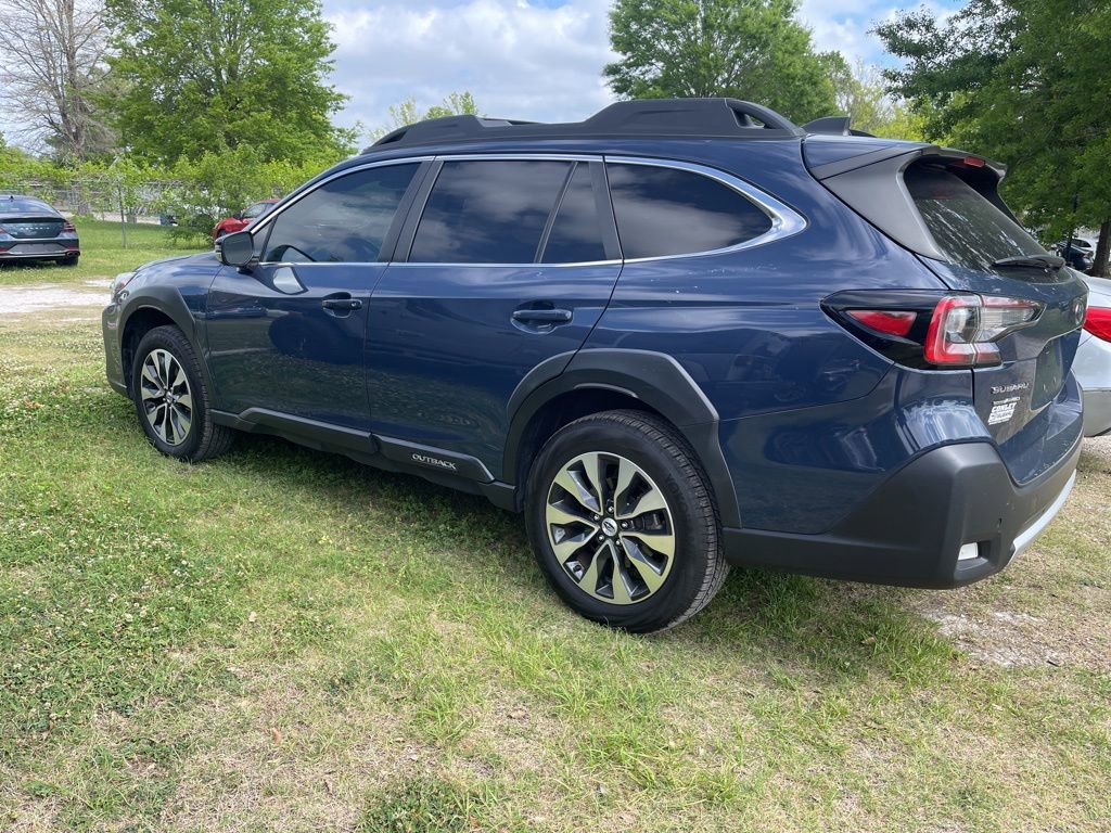 Used 2024 Subaru Outback Limited image 6