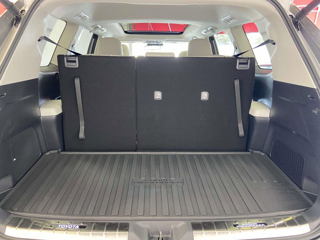 Certified 2026 Toyota Grand Highlander Platinum image 12