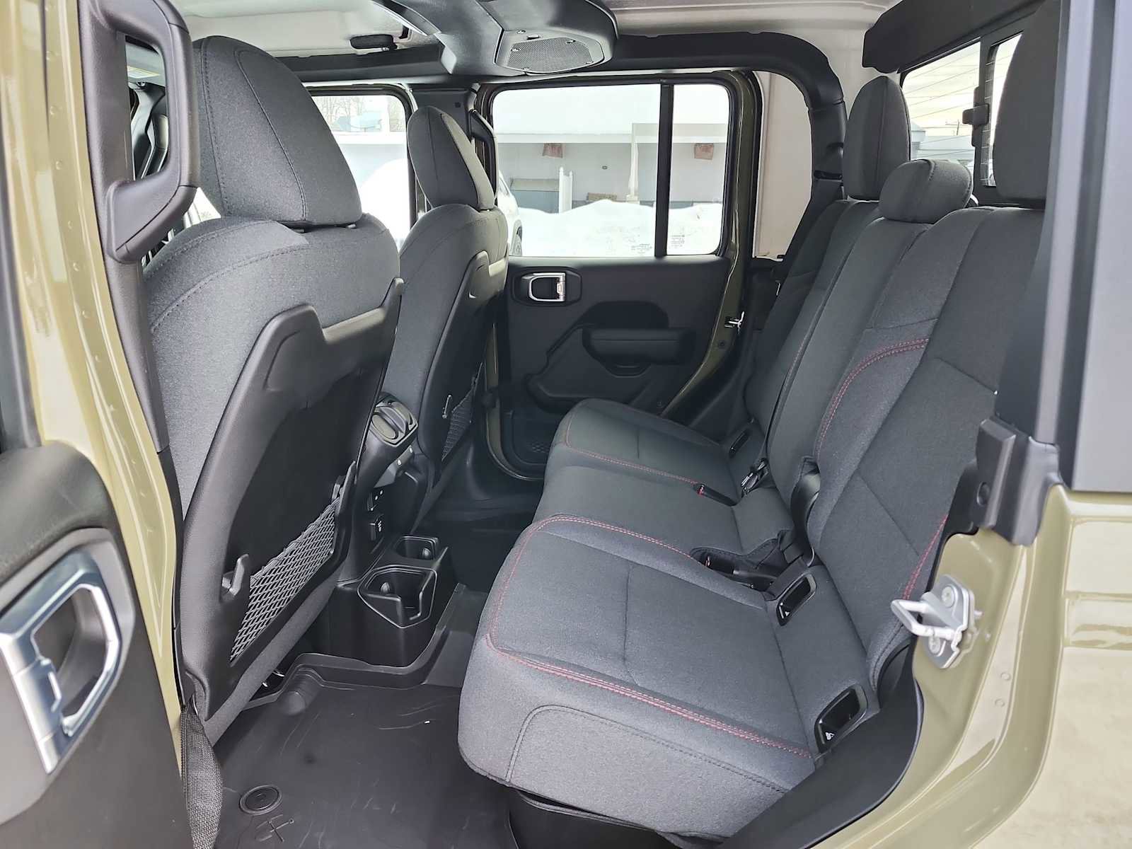 New 2026 Jeep Gladiator Rubicon w/ Steel Bumper Group image 14