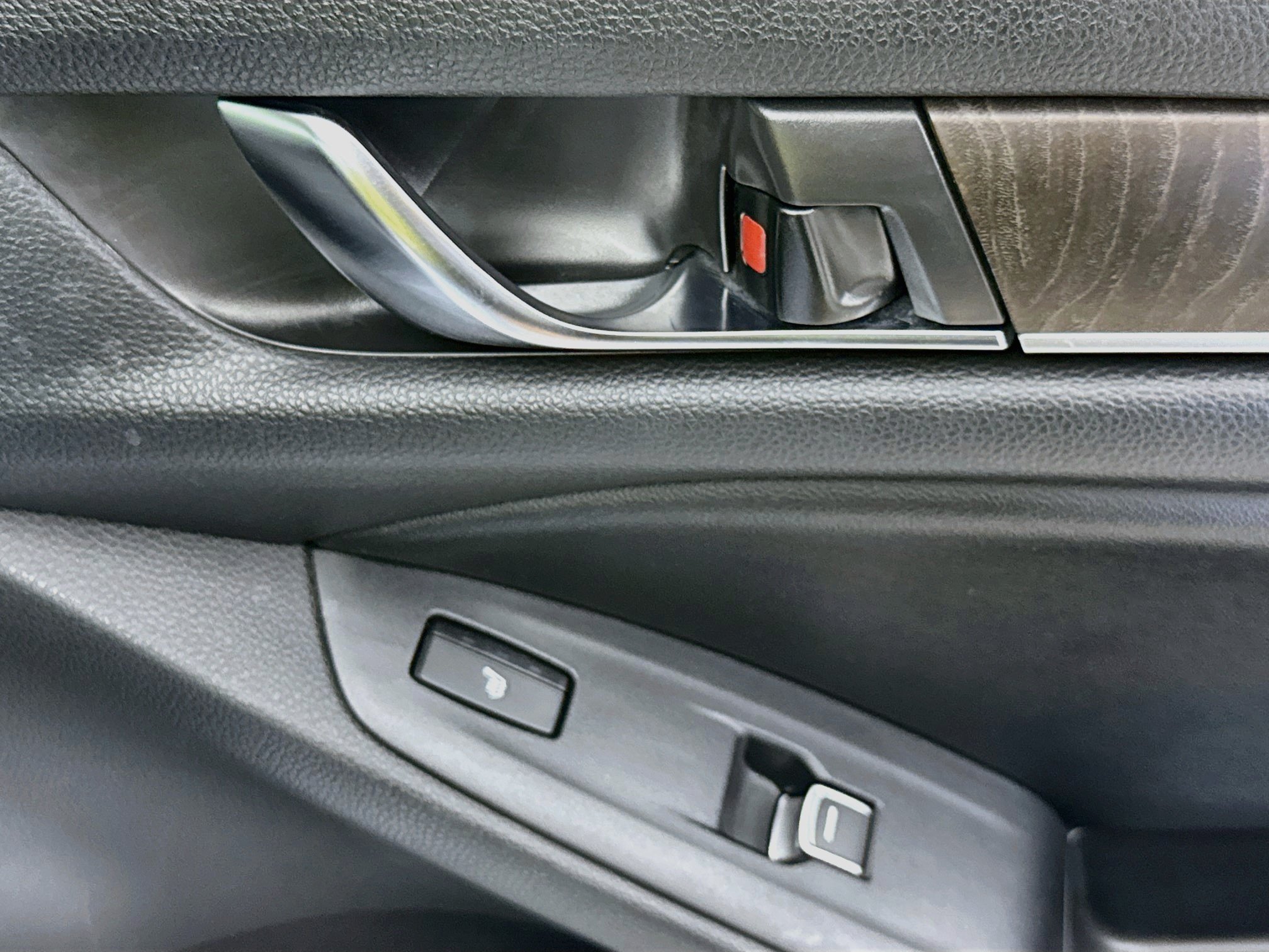 Used 2022 Honda Accord Touring image 29