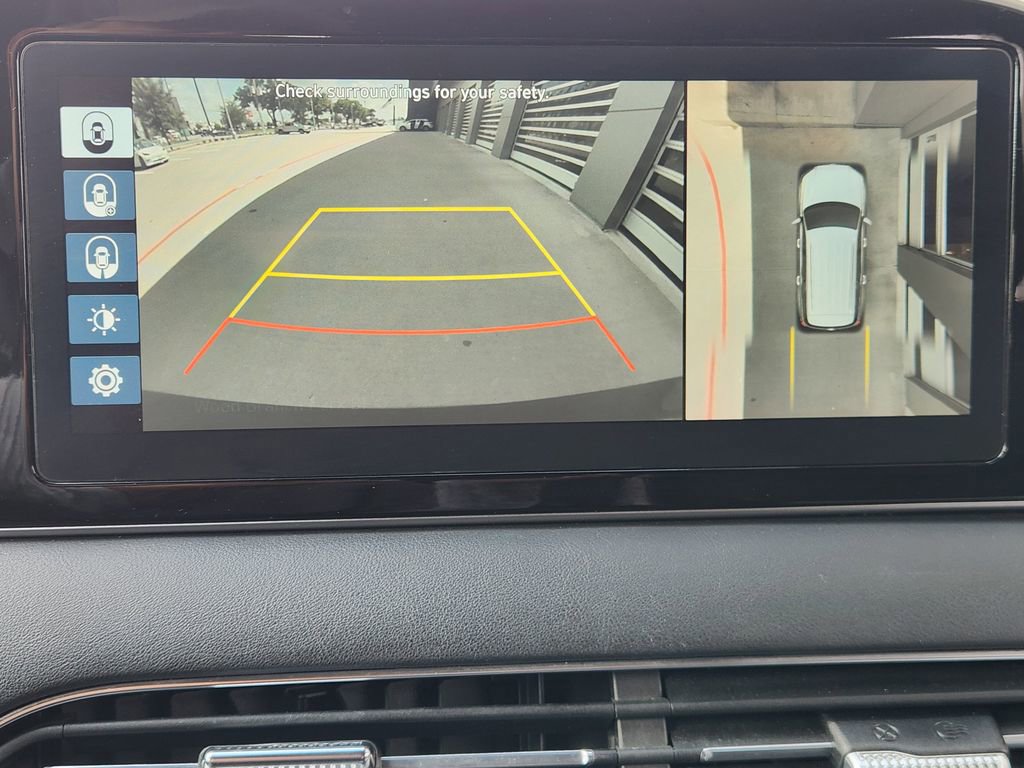 Used 2020 Hyundai Palisade Limited image 17