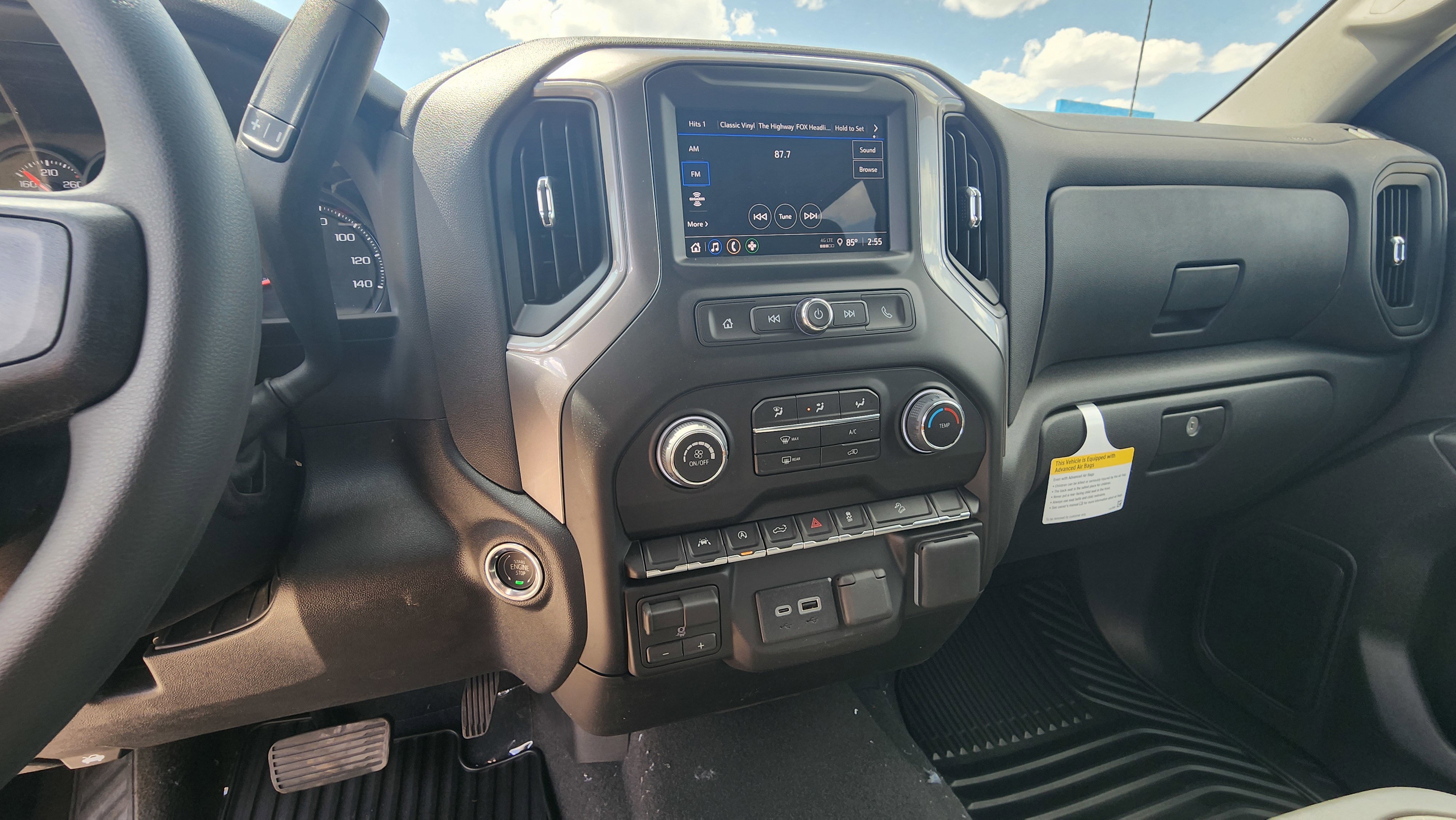 New 2026 Chevrolet Silverado 1500 Custom Trail Boss w/ LPO, Dark Essentials Package AWD/4WD image 16