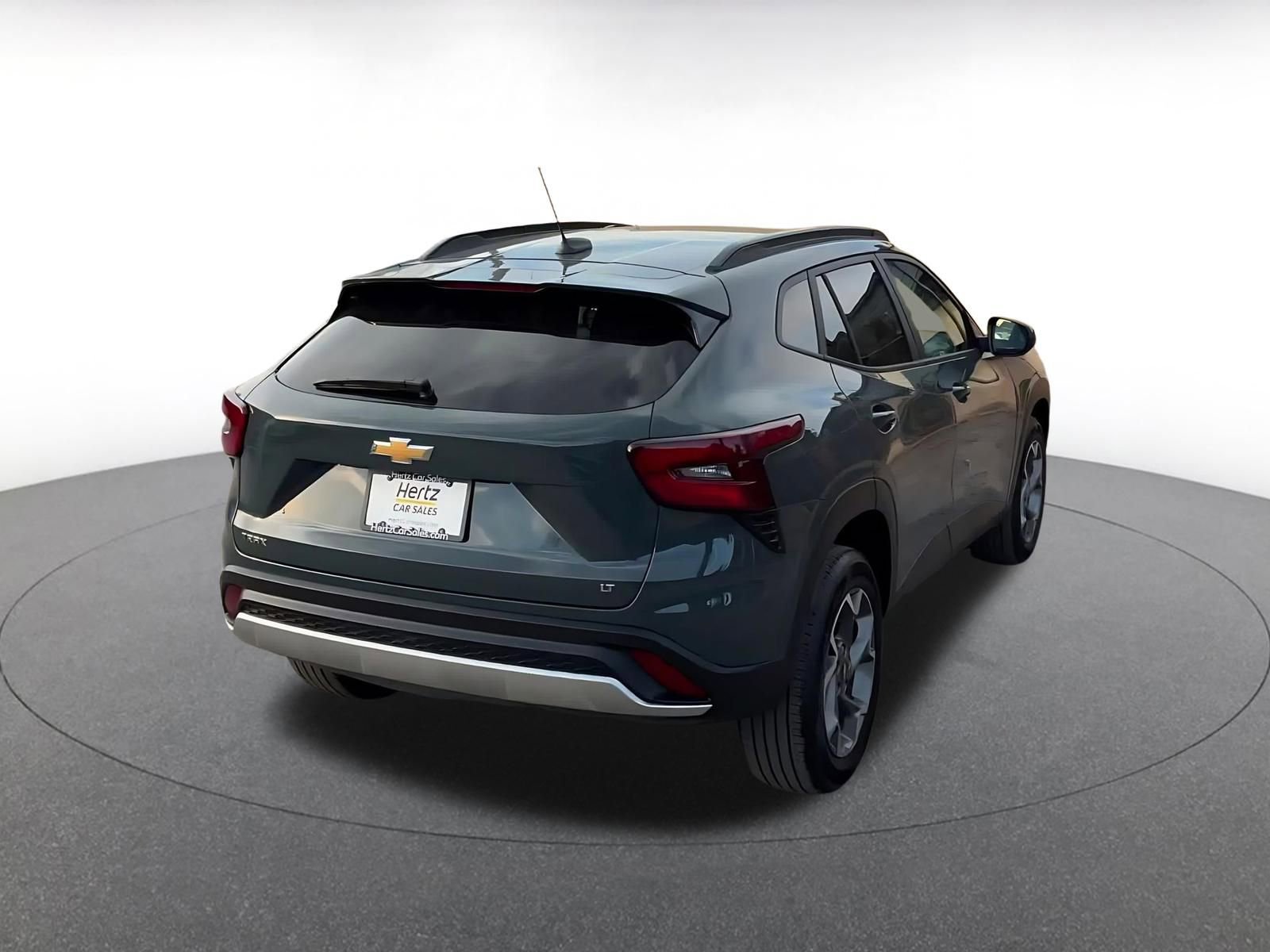 Used 2025 Chevrolet Trax LT image 15