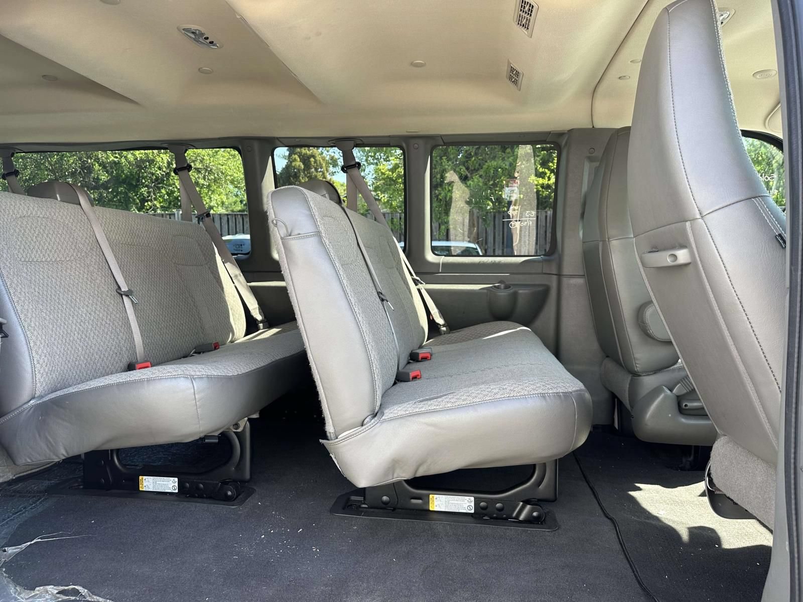 Certified 2025 Chevrolet Express 3500 LT w/ LT Preferred Equipment Group RWD image 26