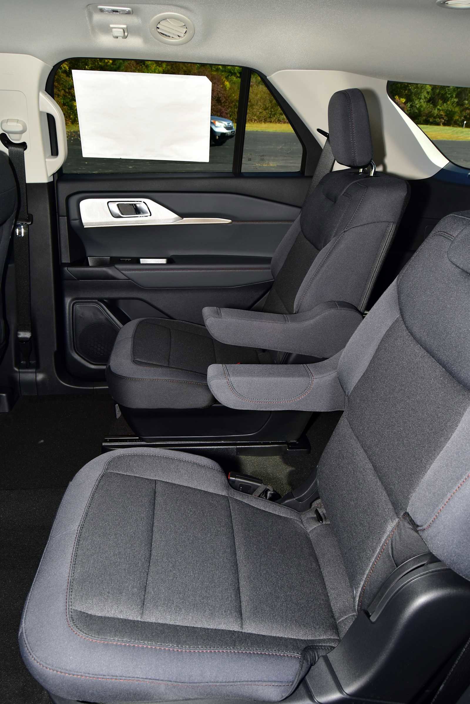New 2026 Ford Explorer Active image 24