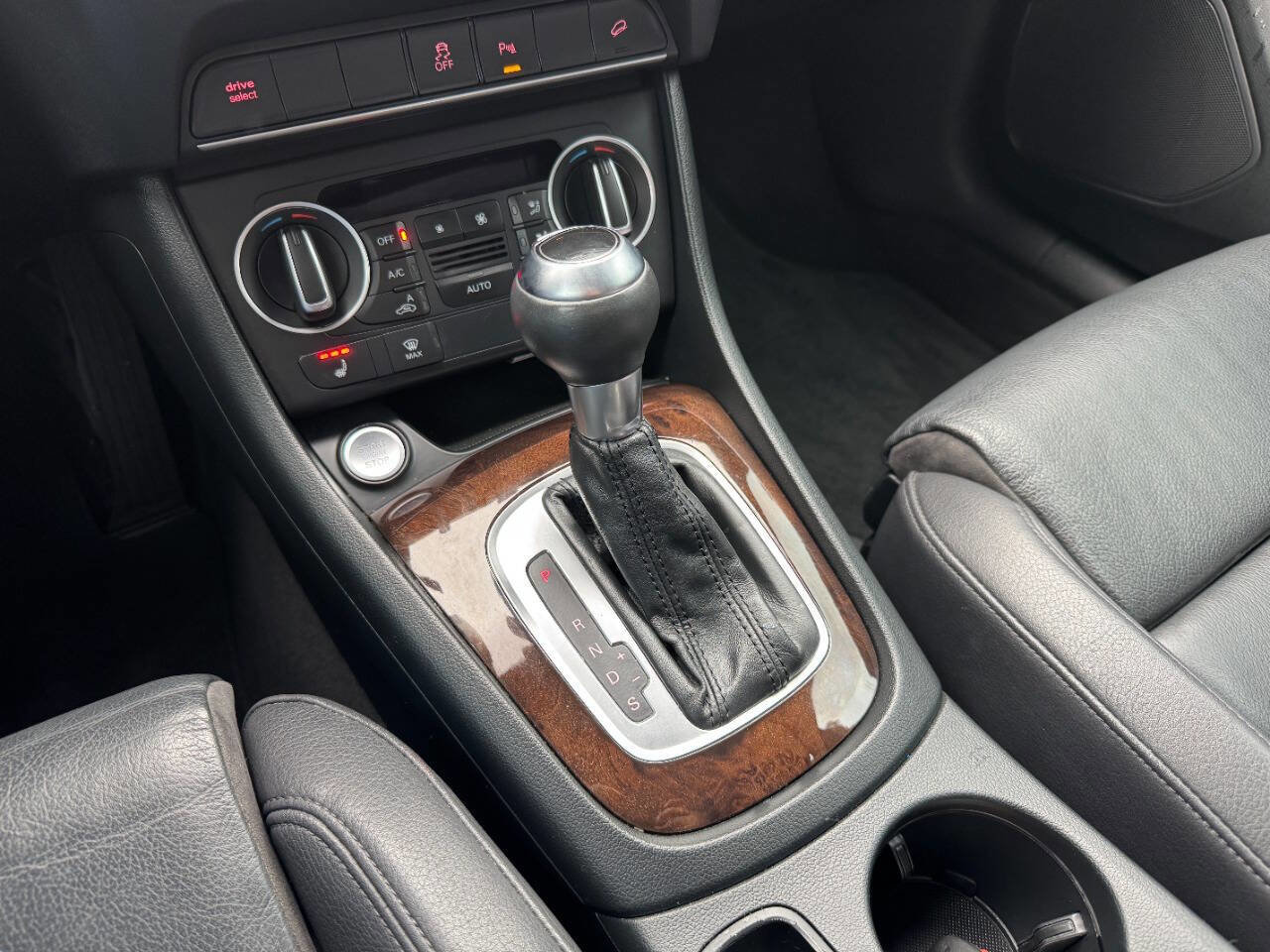 Used 2018 Audi Q3 2.0T Premium Plus w/ Premium Plus Package image 25