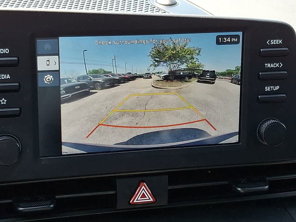 Used 2025 Hyundai Elantra Sport FWD image 17