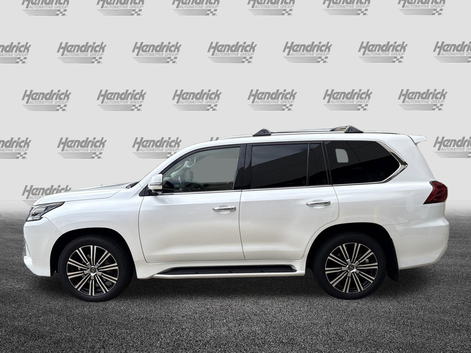 Used 2021 Lexus LX 570 4WD w/ Luxury Package image 7