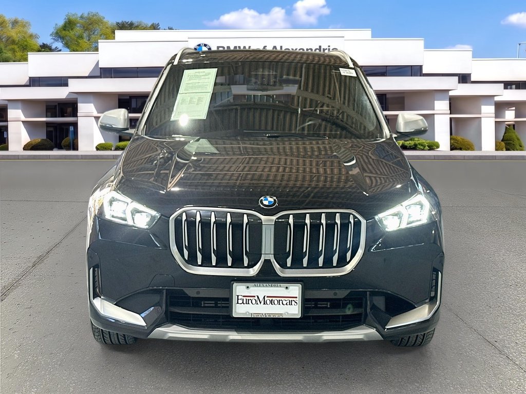 Used 2023 BMW X1 xDrive28i w/ Convenience Package AWD/4WD image 2