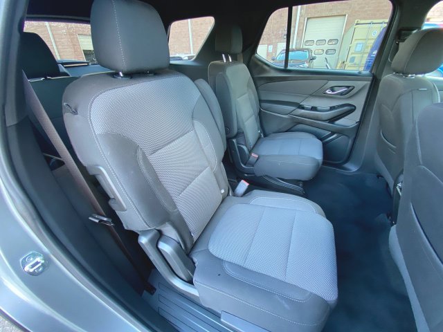 Used 2023 Chevrolet Traverse LT AWD/4WD image 25