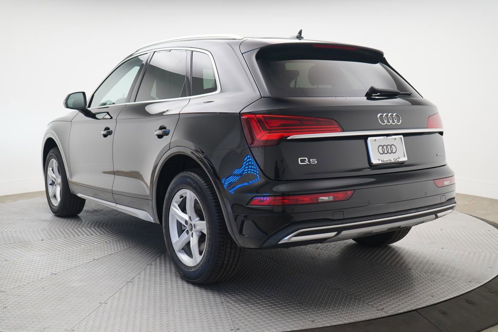 Used 2023 Audi Q5 2.0T Premium w/ Convenience Package image 3