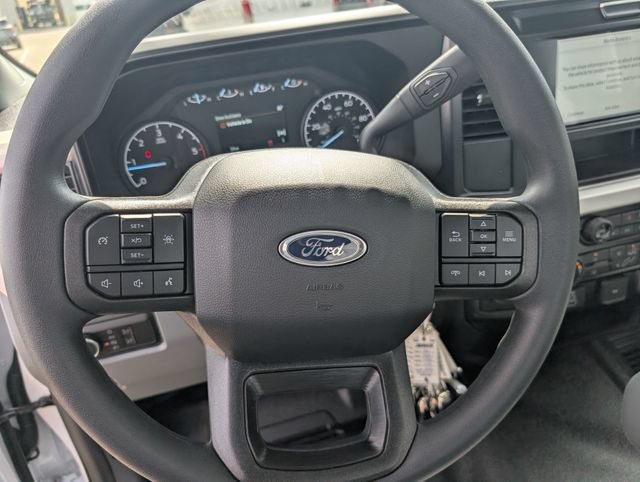 New 2026 Ford F550 4x4 Regular Cab Super Duty image 18