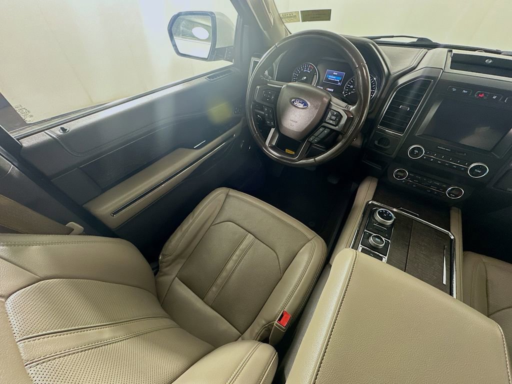Used 2021 Ford Expedition Max Limited image 9
