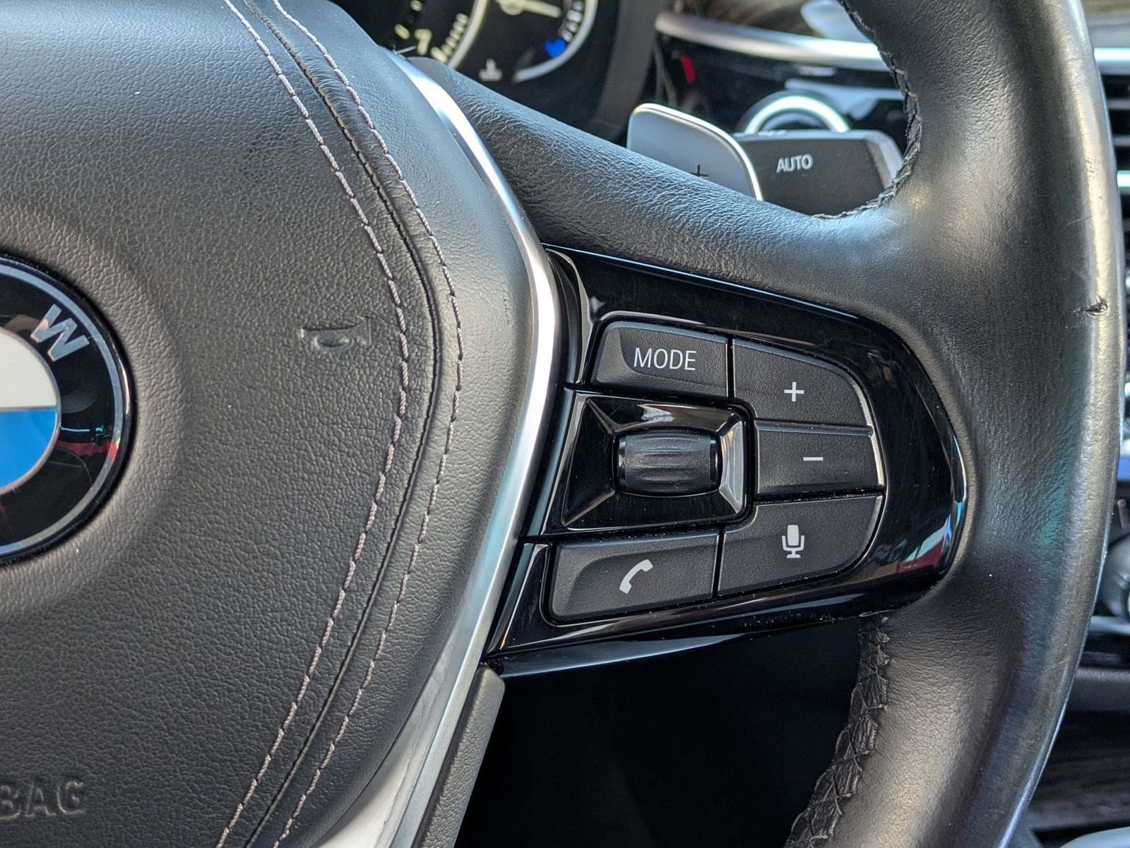 Used 2019 BMW 530i w/ Convenience Package image 11