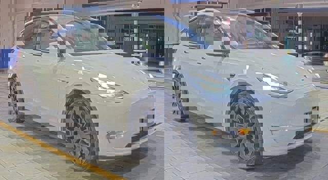 Used 2020 Tesla Model Y Performance image 2