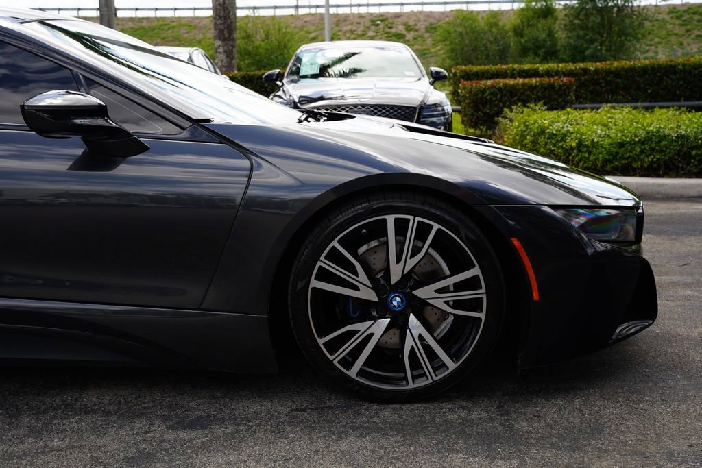 Used 2015 BMW i8 image 5