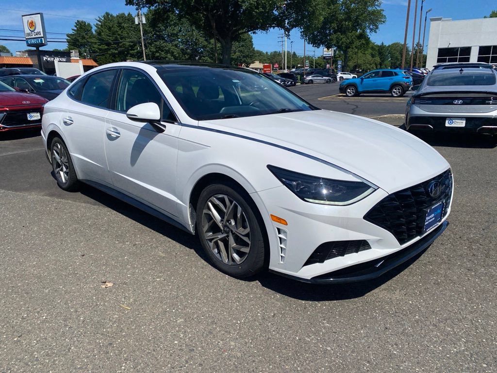 Certified 2023 Hyundai Sonata SEL w/ Convenience Package FWD image 1