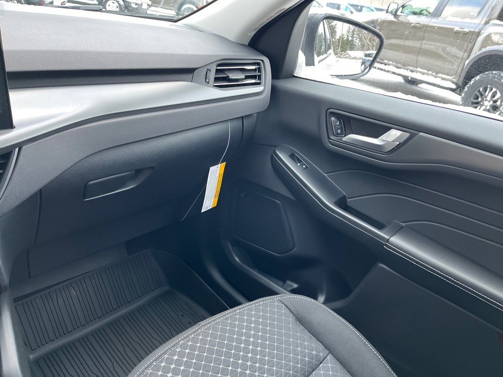 New 2026 Ford Escape Active w/ Active Premium Tech Pack image 18