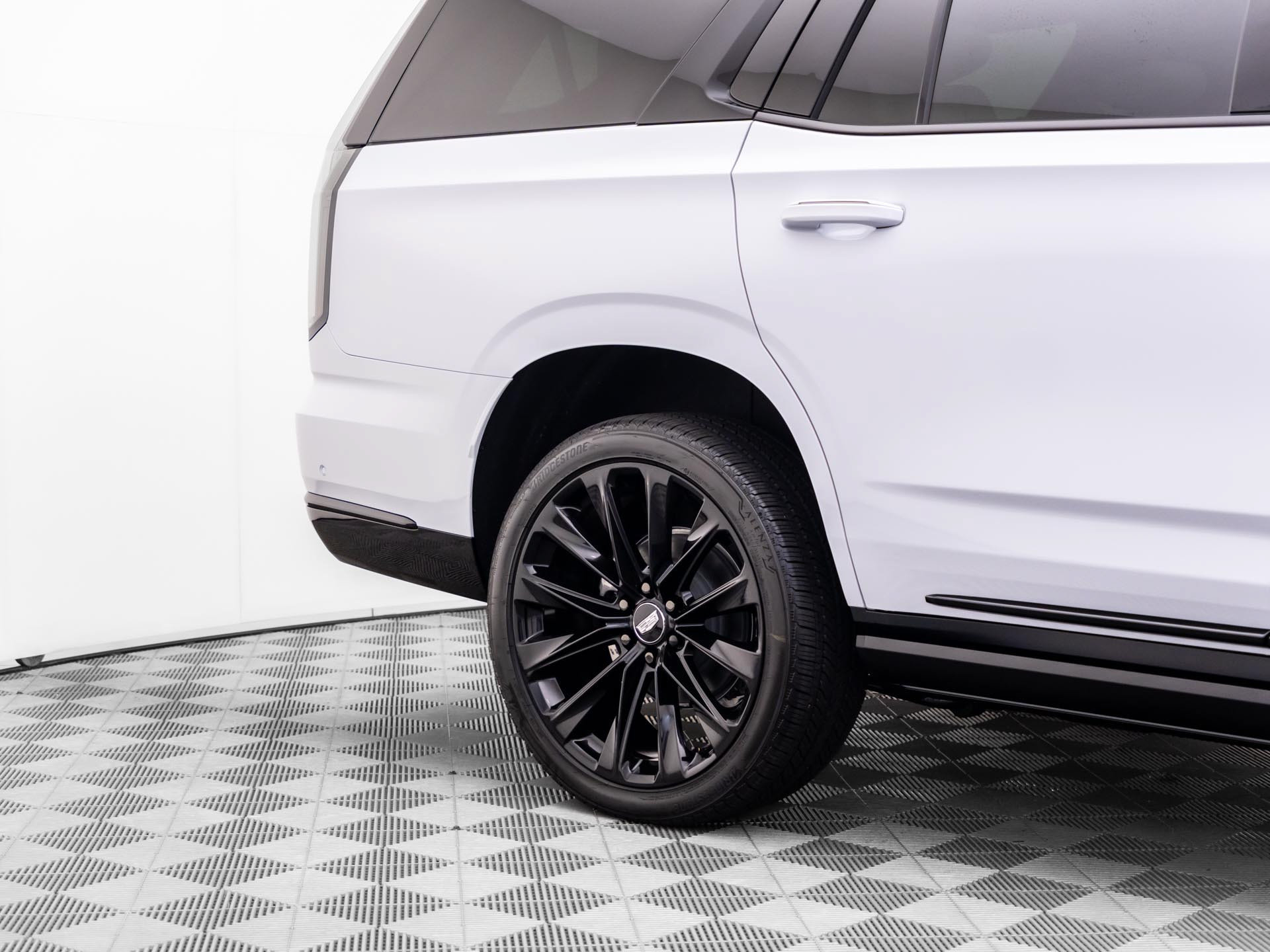 New 2027 Cadillac Escalade Platinum Sport w/ LPO, ONYX Package AWD/4WD image 35